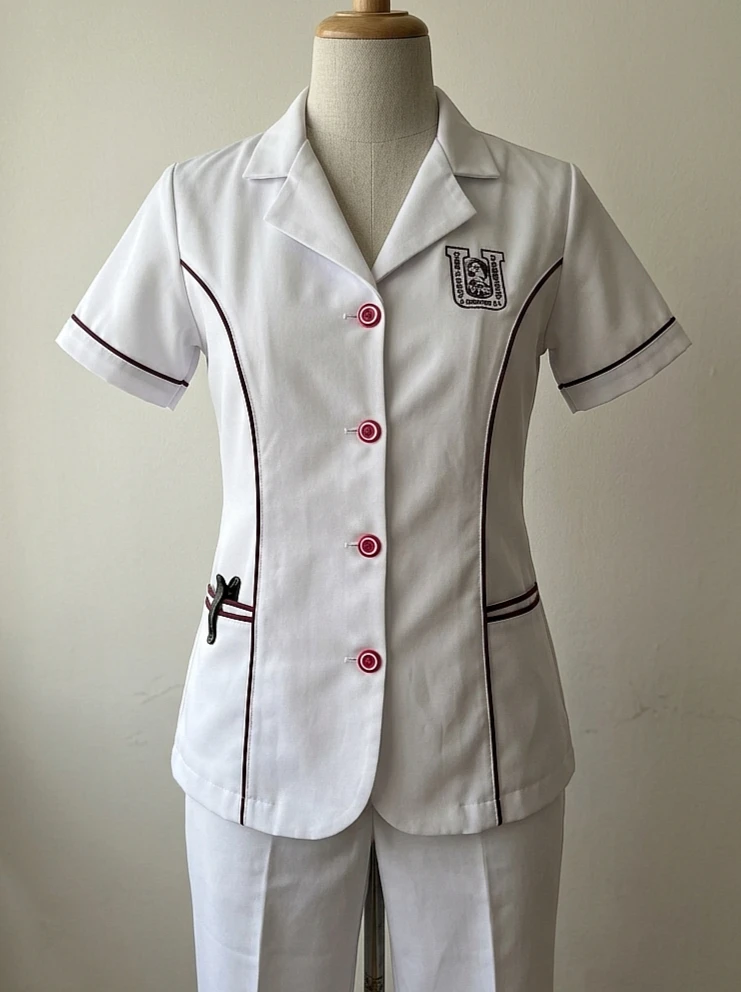 Uniforme de Enfermería de la UGB miniatura 2